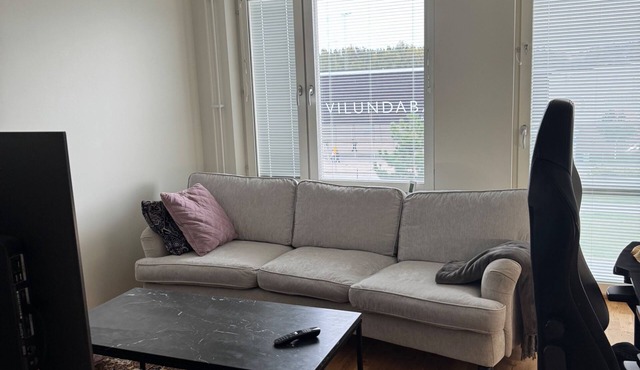 Room King siz Bed 5 Min Train Arlanda 17 min