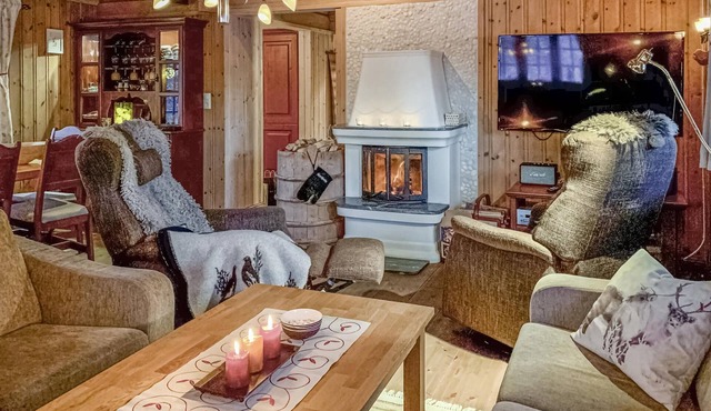 Rustic and cozy cottage in Elgå by lake Femund.