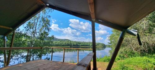 Safari tent 'Älven', mini-camping Nästorp broa