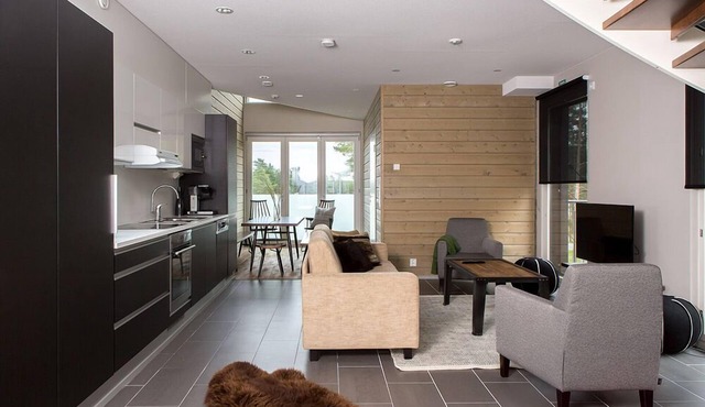 Sandy Kelt, Irish House Apartments