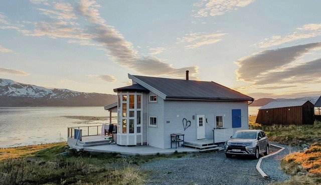 Seaside cabin near beach