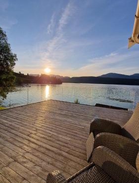 Seaside cabin with stunning view!