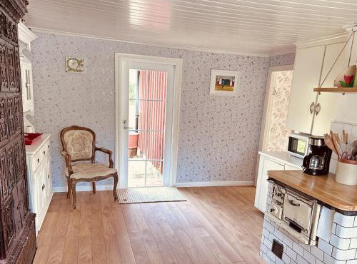 Seaside house in a old farm near Falkenberg, 500m to beach in Falkenberg