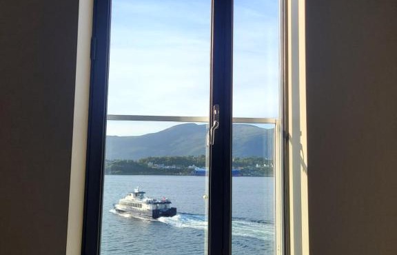 Single Elegant Room i sentrum- Sea View