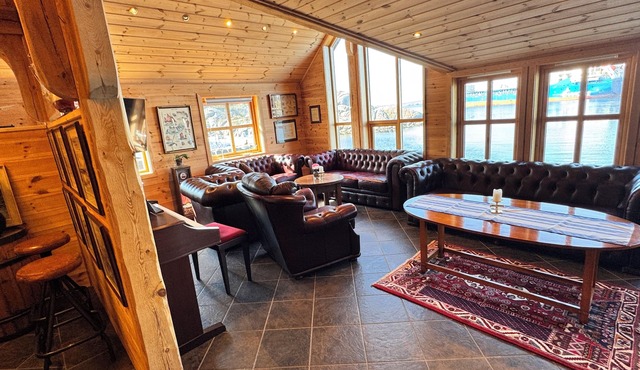 Sirevåg Hotel in Ha