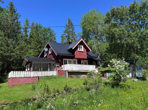 Sjarmerende hus i rolige omgivelser