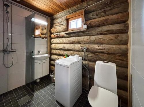 Ski-inn kelohuoneisto Pyhätunturissa in Pelkosenniemi