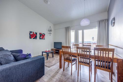 Skivillas 26 B 9 Lake view Incl Sauna, Balcony, Central location in Ukkohalla