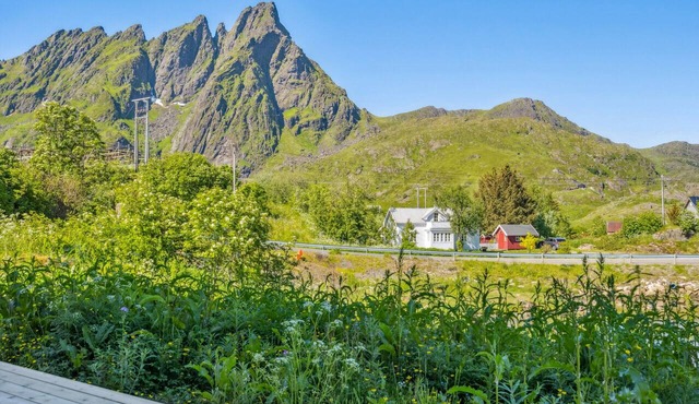 Skottinden view, Lofoten in Ballstad