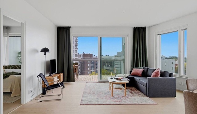 Skyline Views | Sauna | 10th Floor | Tripla | 2BR