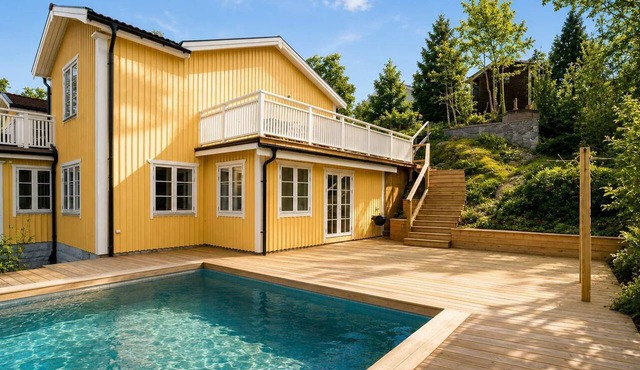 Spacious 260 m² Villa for 8, Djursholm in Djursholm