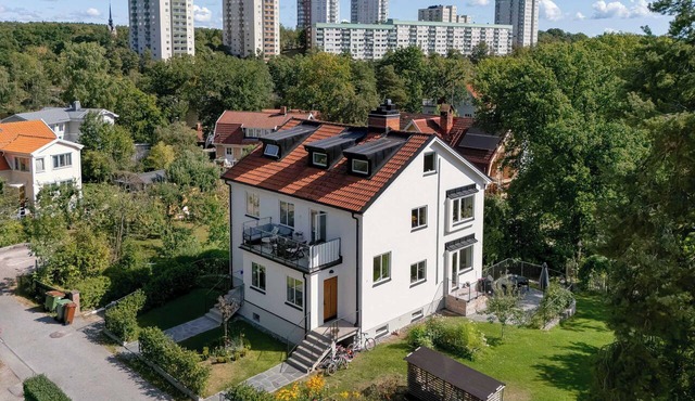 Spacious 4BR Family Villa with Outdoor Kitchen in Stockholm