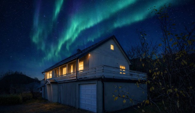 Spacious house in Lofoten - Experience Midnight Sun, Northern Lights and Mountains