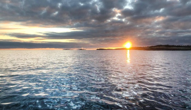 Spend your family vacation in this rare gem in a very popular residential area in Risør.