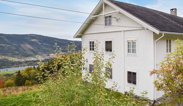 Spend your next vacation in this beautifully furnished vacation home at Hafjell.
