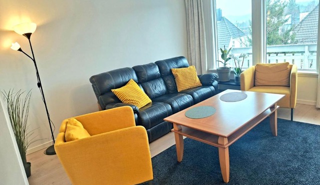 Stay Together in One Spacious 3 Storey Home Private Comfortable Ideal for Groups in Kristiansand
