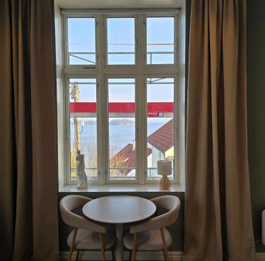 Studio apartment in the city center, beautiful sea view