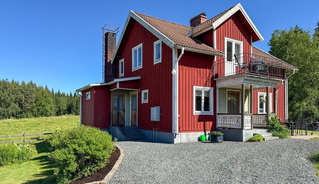 Stunning home in Aneby with ethernet internet