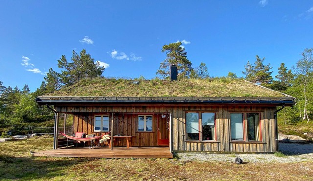 Stunning home in Dølemo
