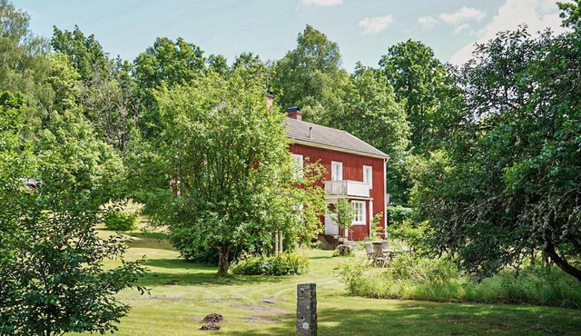 Stunning home in Hovmantorp with WiFi in Hovmantorp