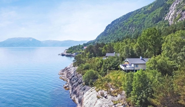 Stunning home in Lavik with WiFi