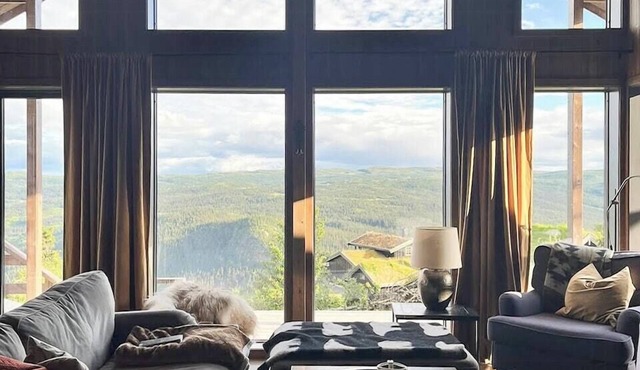 Stylish cabin with lovely view at Stavadalen