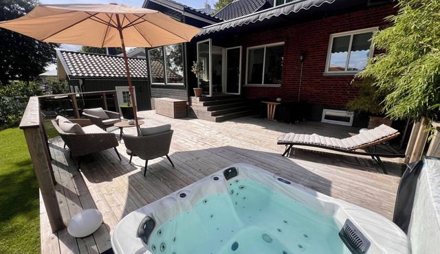 Stylish Villa, Terrace & Garden in Ljungby
