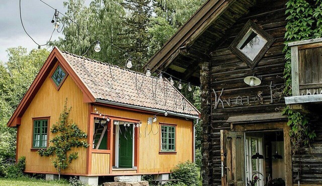 Summerhouse from 1908 with private beach