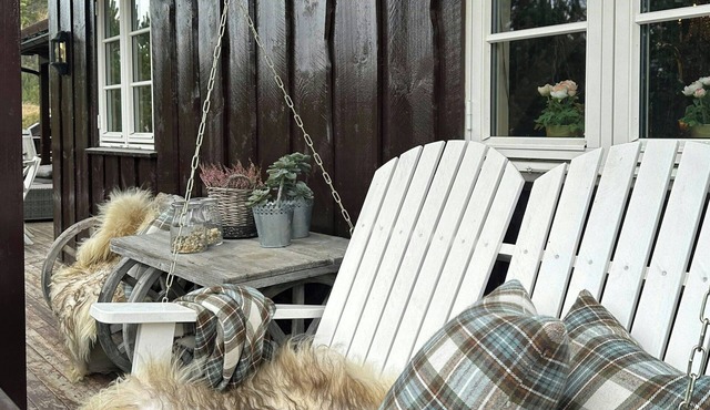 Sunny cabin near Gautefall