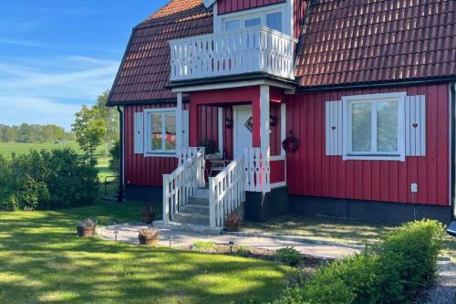 Swedish Cottage near a lake