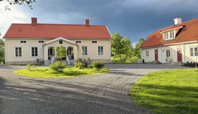 The eastern wing of Alsike Prästgård - dating back to the 1800s