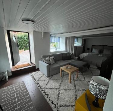 The Little Nest Borås, Cozy Apartment with Parking