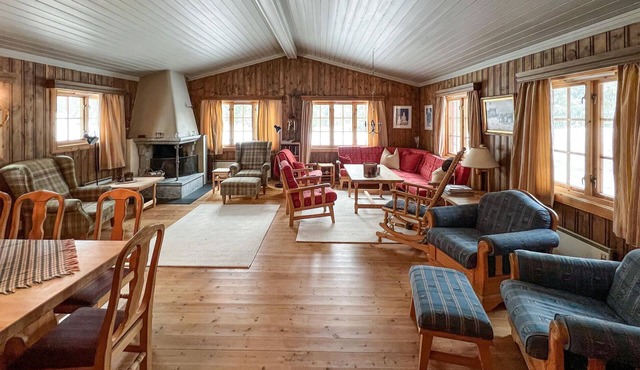 This cozy vacation home offers you plenty of relaxation and activity options.