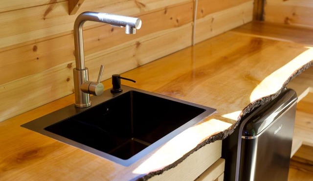 Tiny house Lugnet - forest and microfarm stay
