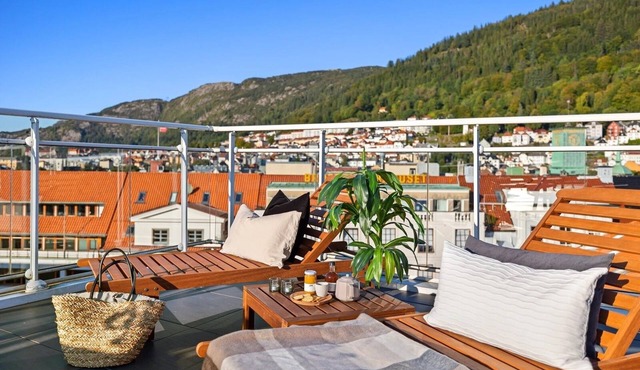 Top-Floor Gem with City Views
