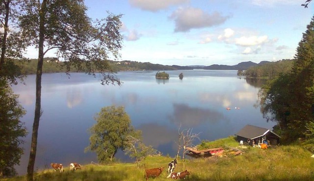 Topfloor Apartment Separate Entranc Nice view Stord in Fitjar