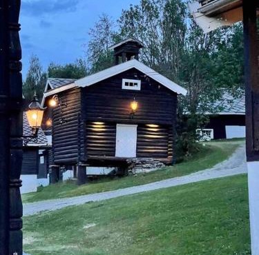 Traditional barn - Glamping - wifi og sauna