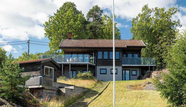 Tranholmen Villa with Dock & Water Views in Tranholmen