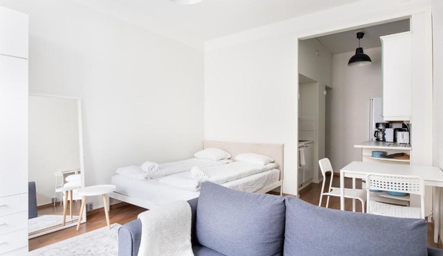 Tranquil City Studio, All Essentials, Seamless Check In