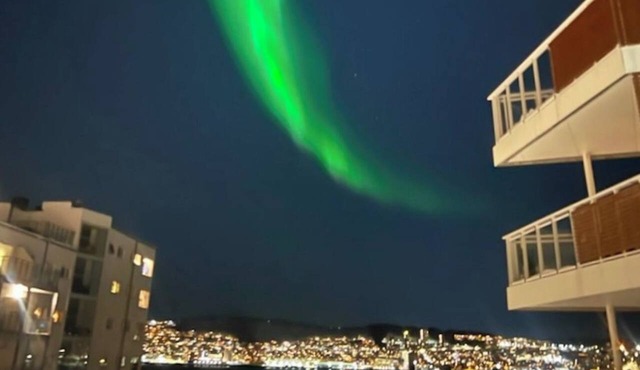 Tromso 3-Bed Apt, Sleeps 5 with Parking in Tomasjord