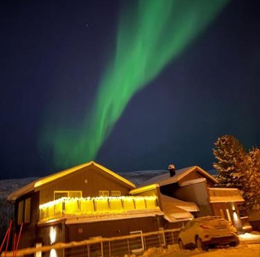 Tromsø Arctic Villa with free parking