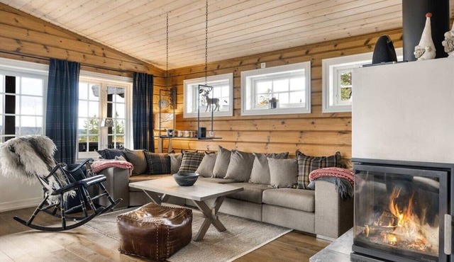Trysil Ski-in/out Chalet and Hot Tub in Trysil