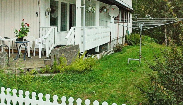 Two-Bedroom Holiday home in Høyheimsvik