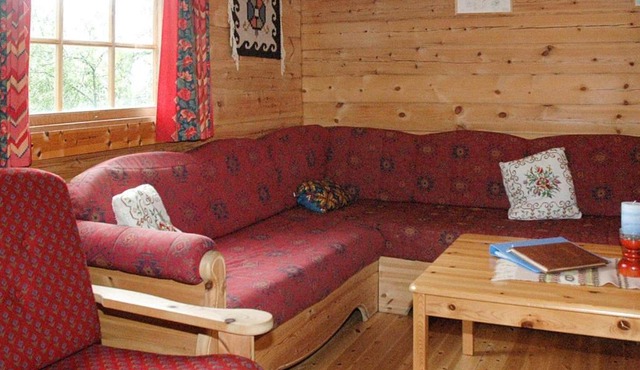 Two-Bedroom Holiday home in Nordfjordeid 1 in Heggjafrislia