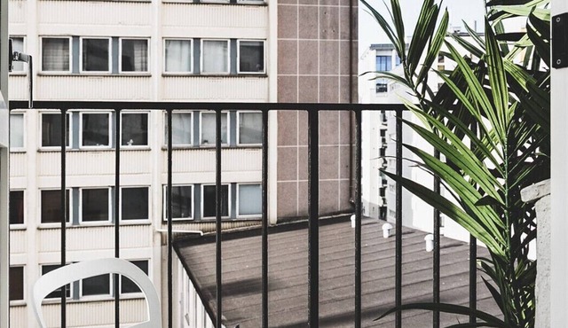 Ultra central flat with balcony