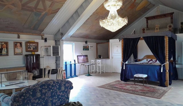 Unique 1851 sqft/172 m2 bedroom w. art, sculptures,painting 88m2/947 Stockholm in Rimbo