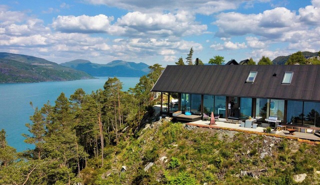 Unique cabin with view on Randøy by Stavanger