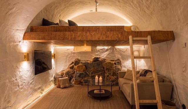 Unique underground loft apartment in the Old Town