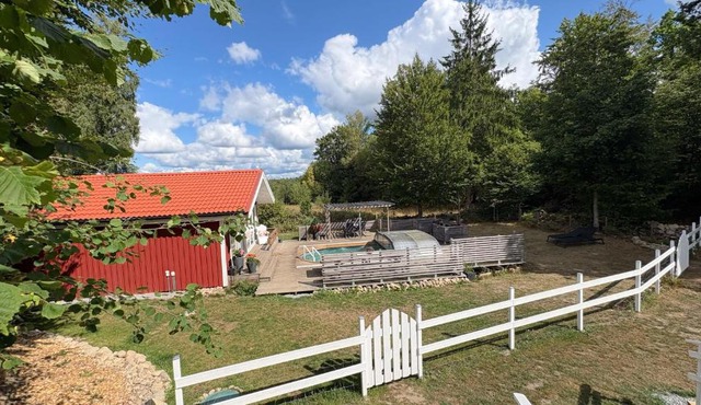 Vara Hemma in Bräkne-Hoby