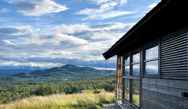 Veslestølen - Ålhytte with amazing view, 1000 meter